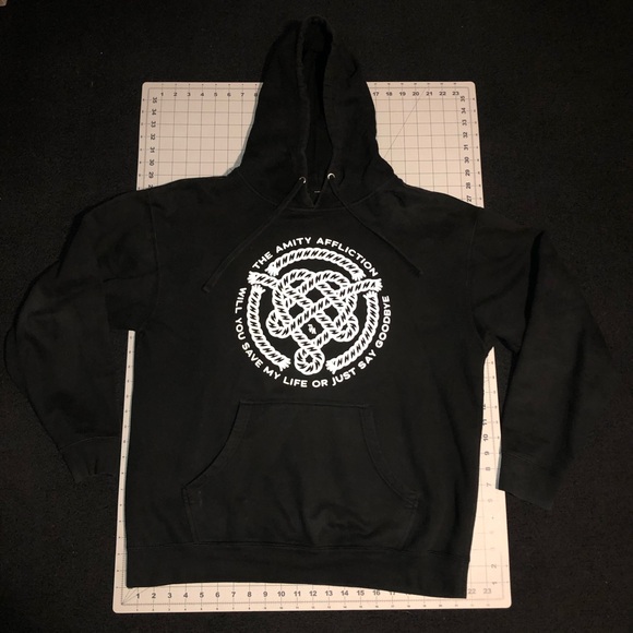 The Amity Affliction (band). Size Large. Black color. Hoodie. - Picture 1 of 8